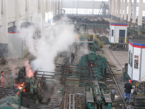 长春无缝钢管厂家生产车间